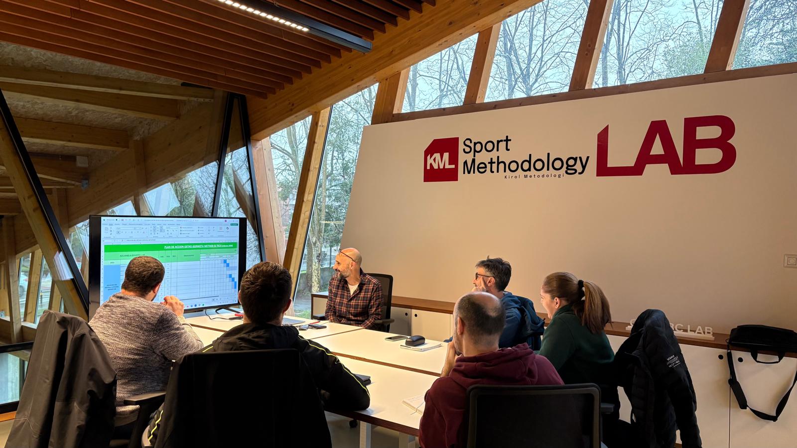 From the Pitch to the Pool: Sport Methodology LAB Begins Adapting Its Model with Natación Getxo